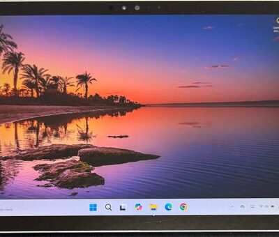 Tablet - Microsoft Surface Pro 4 16GB RAM 256GB 12" Screen with Intel i7 (Silver)
